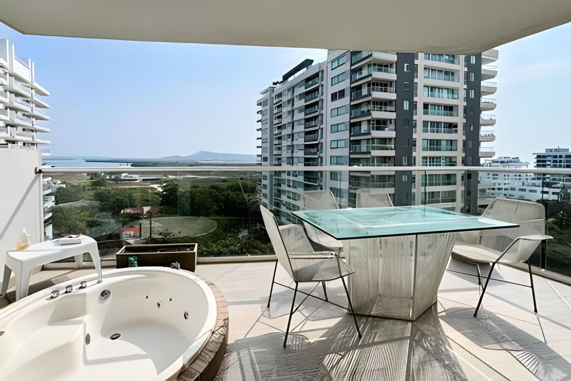 2 Dormitorios Jacuzzi Y Vista Mar. Frente A Playa Cartagena Exterior photo